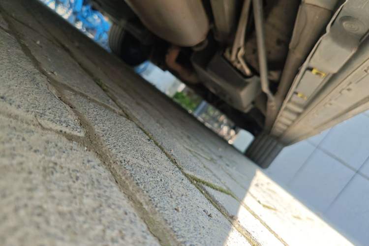 Used Toyota Alphard 2023 Dual-Motor 2.5L Premium Golden Edition Chassis Rear Right