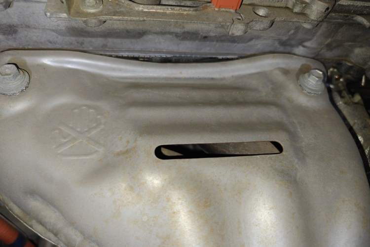 Used Toyota Alphard 2023 Dual-Motor 2.5L Premium Golden Edition Engine Bay