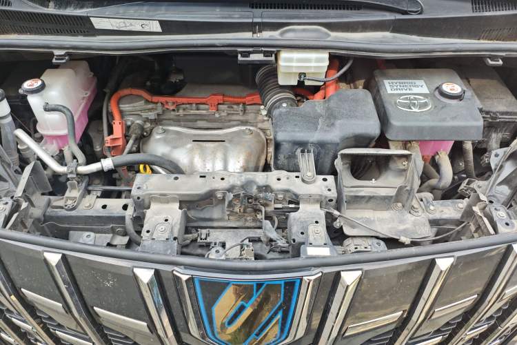 Used Toyota Alphard 2023 Dual-Motor 2.5L Premium Golden Edition Engine Bay