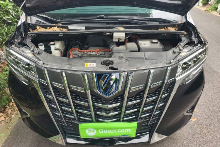 Used Toyota Alphard 2023 Dual-Motor 2.5L Premium Golden Edition Engine Bay