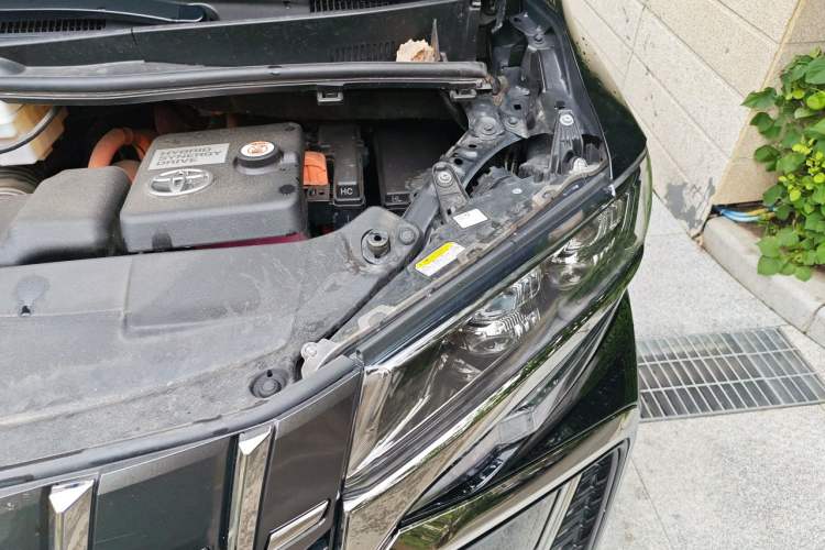 Used Toyota Alphard 2023 Dual-Motor 2.5L Premium Golden Edition Engine Bay Left