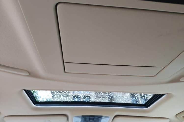Used Toyota Alphard 2023 Dual-Motor 2.5L Premium Golden Edition Headliner