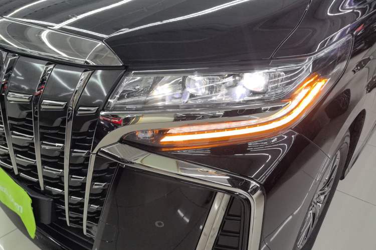 Used Toyota Alphard 2023 Dual-Motor 2.5L Premium Golden Edition Left Front Headlight