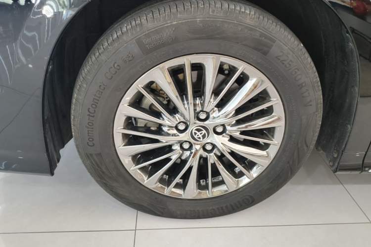 Used Toyota Alphard 2023 Dual-Motor 2.5L Premium Golden Edition Left Front Wheel Hub
