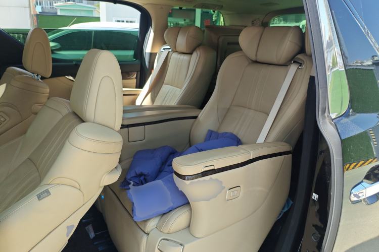Used Toyota Alphard 2023 Dual-Motor 2.5L Premium Golden Edition Left Rear Seat