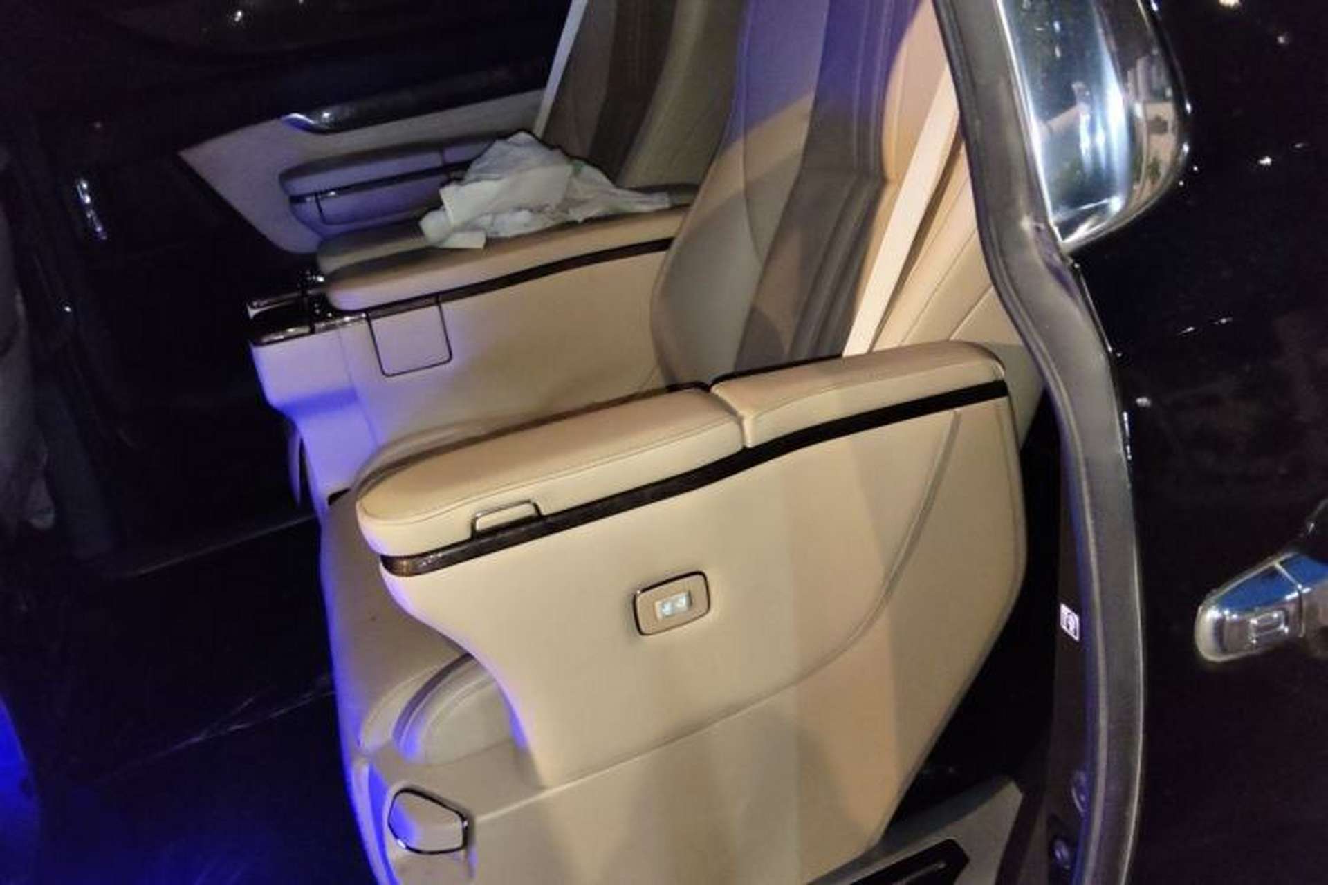 Used Toyota Alphard 2023 Dual-Motor 2.5L Premium Golden Edition Left Rear Seat