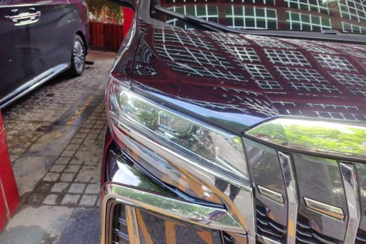 Used Toyota Alphard 2023 Dual-Motor 2.5L Premium Golden Edition Right Front Headlight