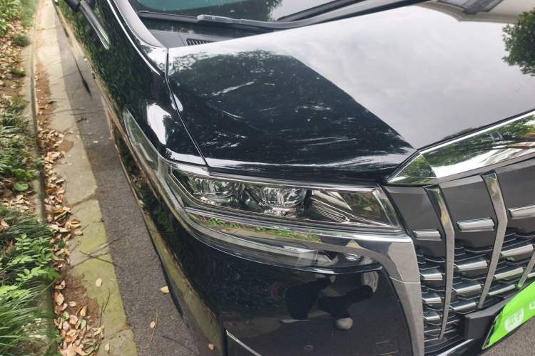 Used Toyota Alphard 2023 Dual-Motor 2.5L Premium Golden Edition Right Front Headlight