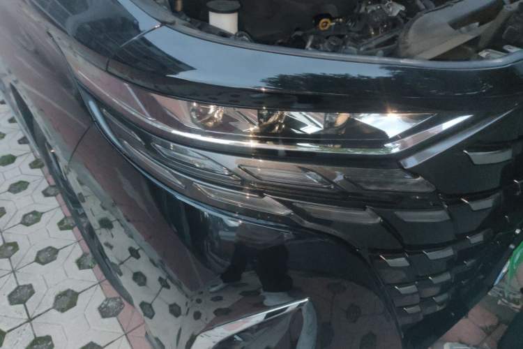 Used Toyota Alphard 2023 Dual-Motor 2.5L Premium Golden Edition Right Front Headlight