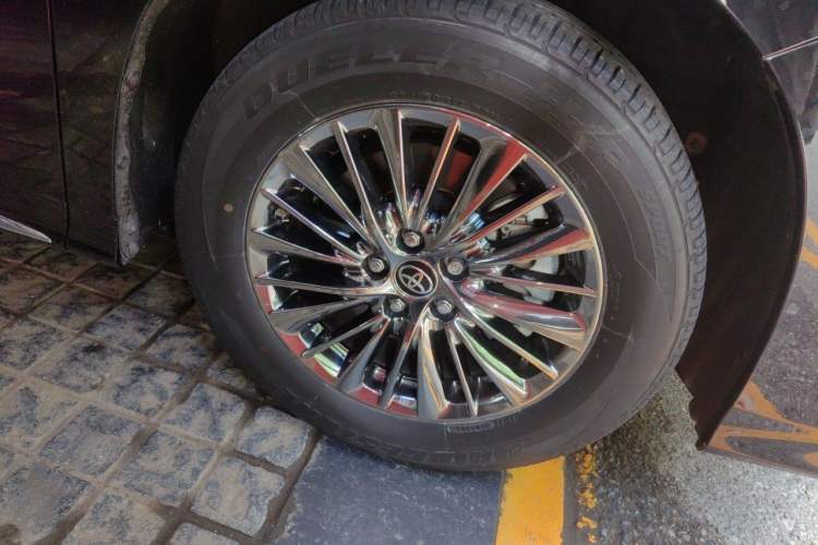 Used Toyota Alphard 2023 Dual-Motor 2.5L Premium Golden Edition Right Front Wheel Hub