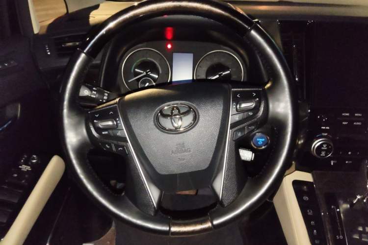 Used Toyota Alphard 2023 Dual-Motor 2.5L Premium Golden Edition Steering Wheel