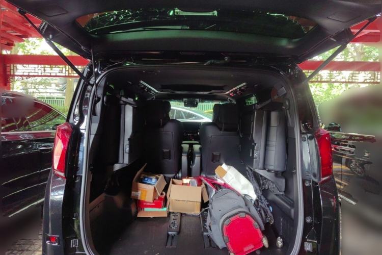 Used Toyota Alphard 2023 Dual-Motor 2.5L Premium Golden Edition Trunk