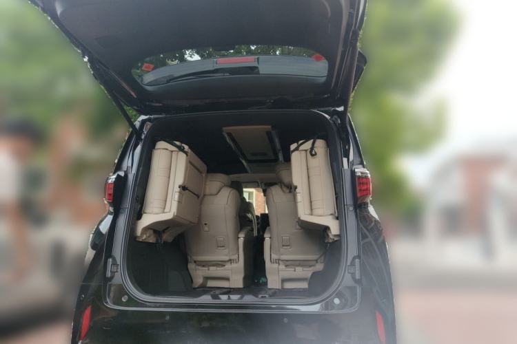 Used Toyota Alphard 2023 Dual-Motor 2.5L Premium Golden Edition Trunk