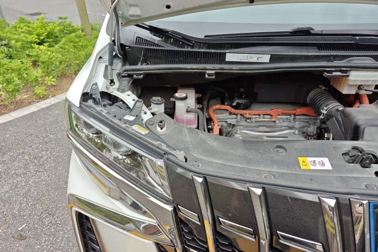 Used Toyota Alphard 2023 Dual-Motor 2.5L Premium Golden Edition Engine Bay Right