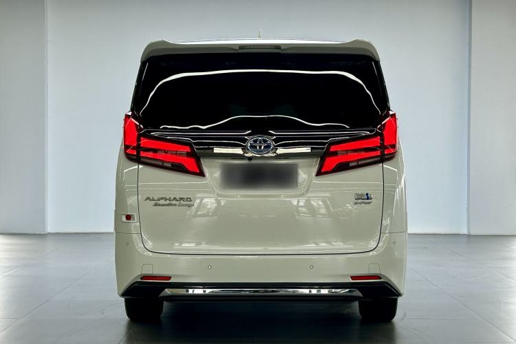 Used Toyota Alphard 2023 Dual-Motor 2.5L Premium Golden Edition Exterior 4