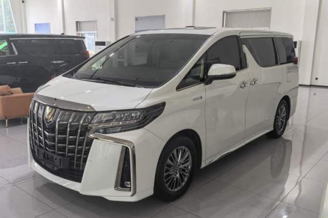 Toyota Alphard 2023 Dual-Motor 2.5L Premium Golden Edition usado