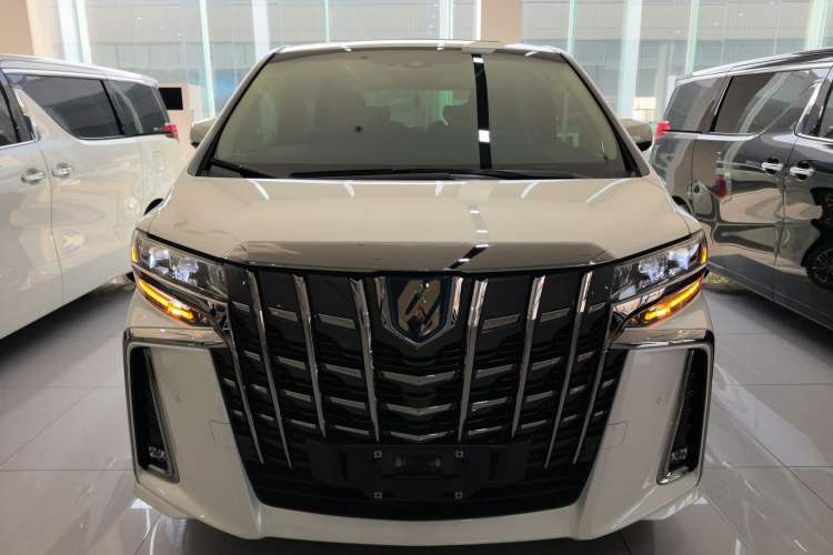 Used Toyota Alphard 2023 Dual-Motor 2.5L Premium Golden Edition Front