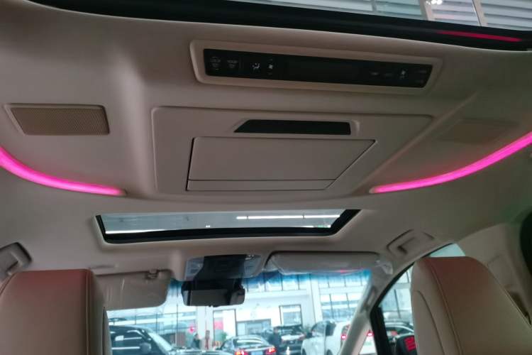 Used Toyota Alphard 2023 Dual-Motor 2.5L Premium Golden Edition Headliner