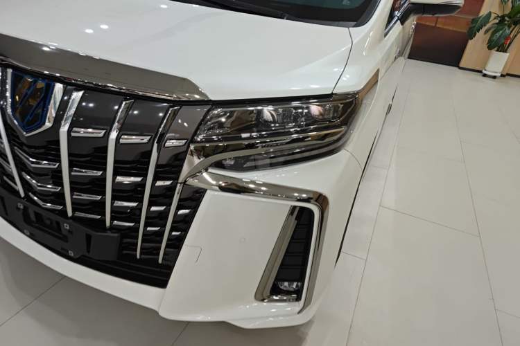Used Toyota Alphard 2023 Dual-Motor 2.5L Premium Golden Edition Left Front Headlight