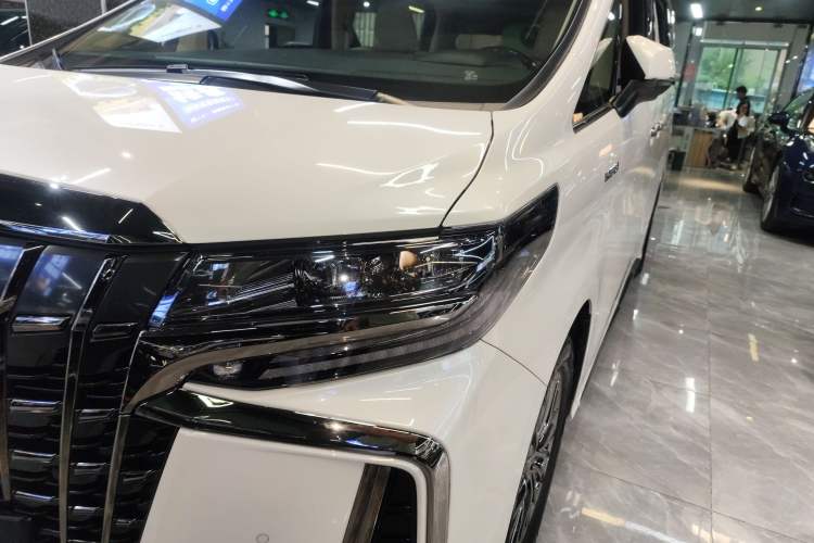 Used Toyota Alphard 2023 Dual-Motor 2.5L Premium Golden Edition Left Front Headlight