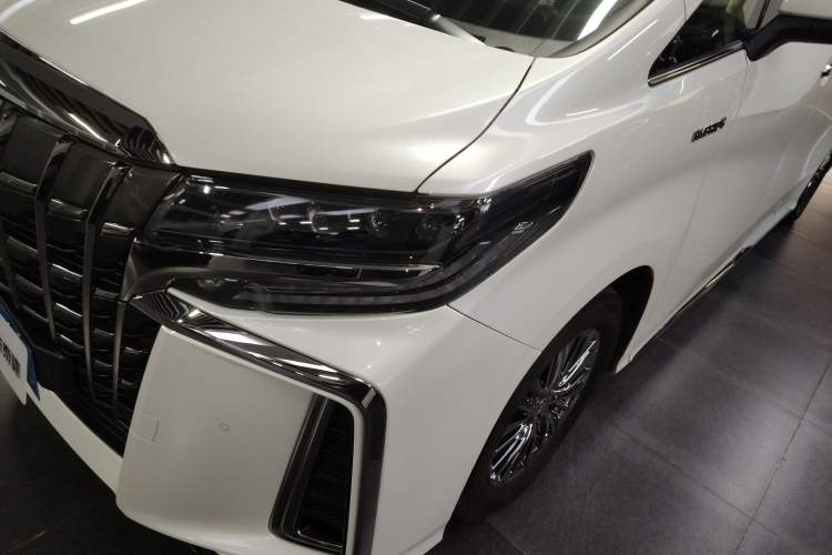 Used Toyota Alphard 2023 Dual-Motor 2.5L Premium Golden Edition Left Front Headlight