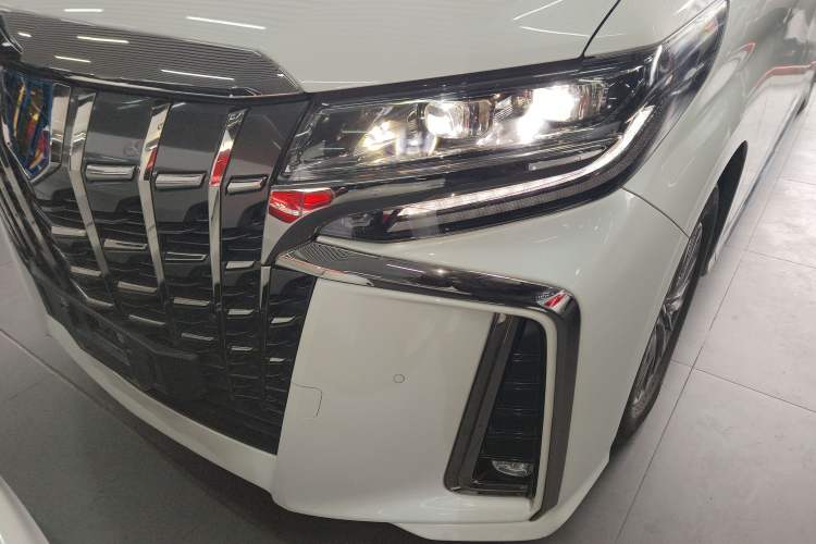 Used Toyota Alphard 2023 Dual-Motor 2.5L Premium Golden Edition Left Front Headlight