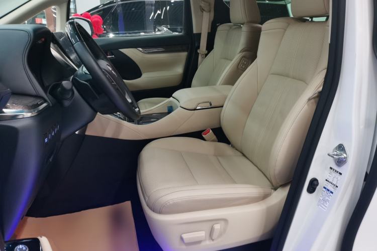 Used Toyota Alphard 2023 Dual-Motor 2.5L Premium Golden Edition Left Front Seat