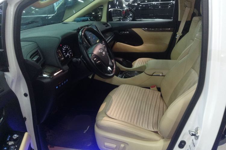 Used Toyota Alphard 2023 Dual-Motor 2.5L Premium Golden Edition Left Front Seat