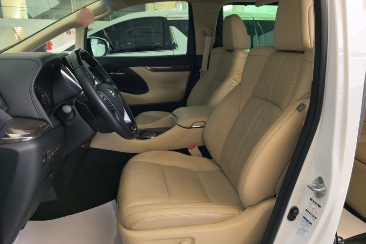 Used Toyota Alphard 2023 Dual-Motor 2.5L Premium Golden Edition Left Front Seat
