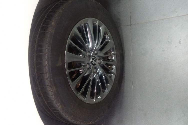 Used Toyota Alphard 2023 Dual-Motor 2.5L Premium Golden Edition Left Front Wheel Hub