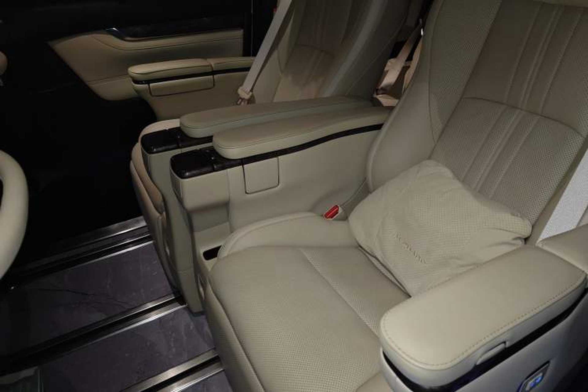Used Toyota Alphard 2023 Dual-Motor 2.5L Premium Golden Edition Left Rear Seat