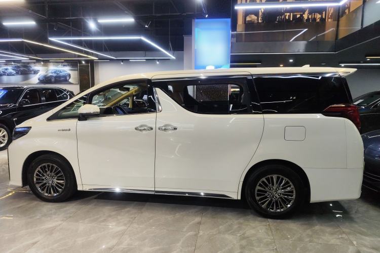 Used Toyota Alphard 2023 Dual-Motor 2.5L Premium Golden Edition Left Side