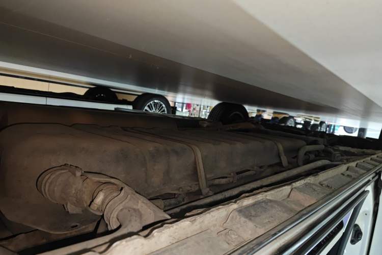 Used Toyota Alphard 2023 Dual-Motor 2.5L Premium Golden Edition Left Side Sill
