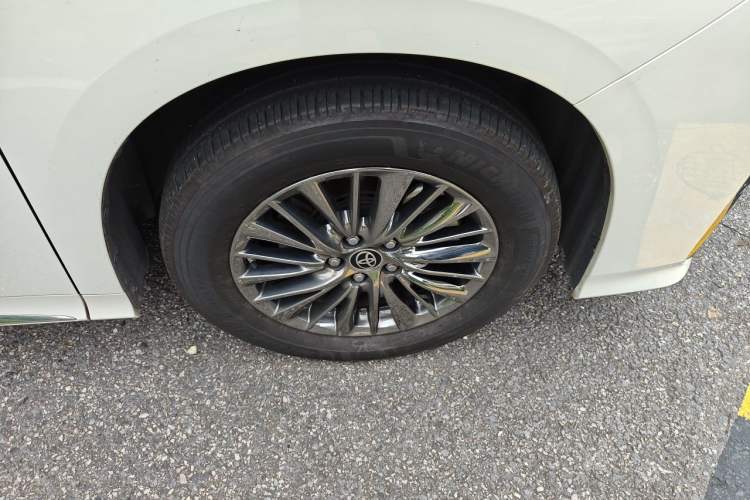 Used Toyota Alphard 2023 Dual-Motor 2.5L Premium Golden Edition Right Front Wheel Hub