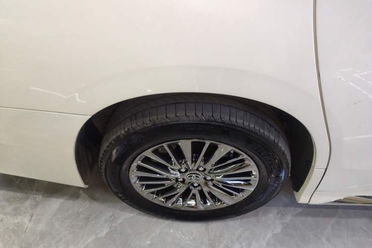 Used Toyota Alphard 2023 Dual-Motor 2.5L Premium Golden Edition Right Rear Wheel Hub