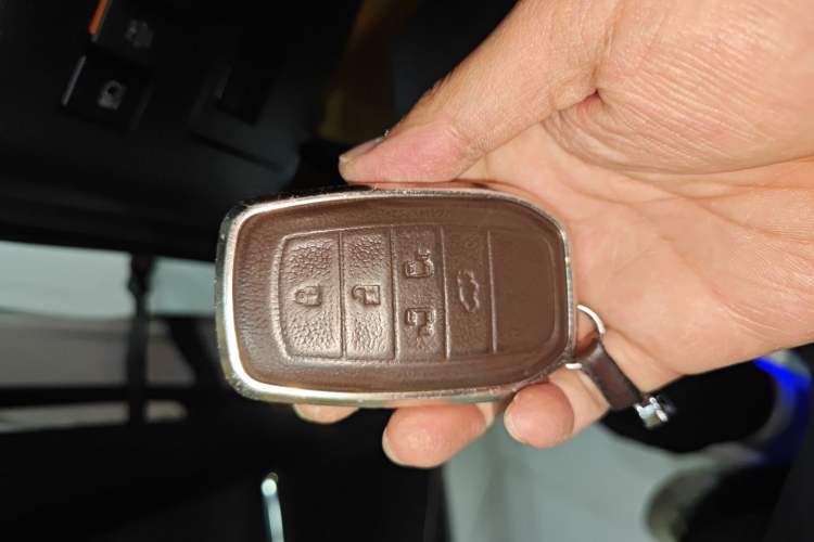 Used Toyota Alphard 2023 Dual-Motor 2.5L Premium Golden Edition Vehicle Key