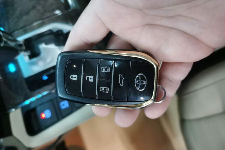 Used Toyota Alphard 2023 Dual-Motor 2.5L Premium Golden Edition Vehicle Key