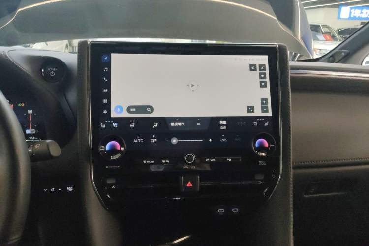 Used Toyota Alphard 2024 Dual-Engine 2.5L Deluxe Edition Audio And AC Panel
