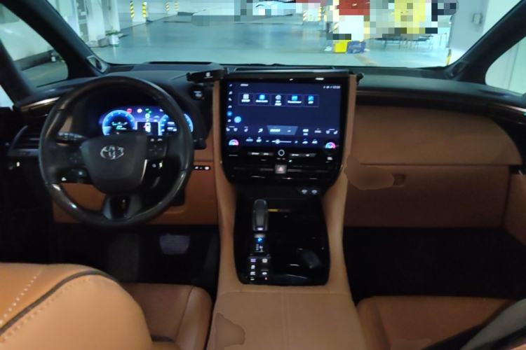 Used Toyota Alphard 2024 Dual-Engine 2.5L Deluxe Edition Center Console
