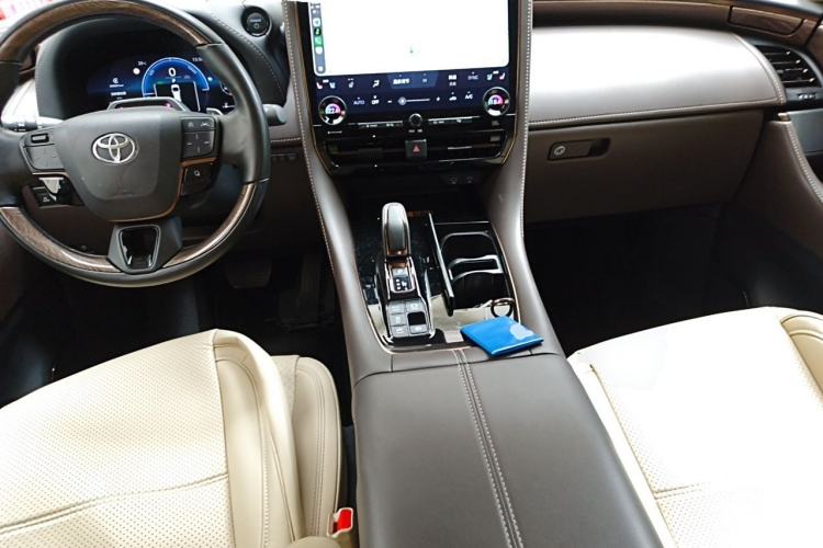 Used Toyota Alphard 2024 Dual-Engine 2.5L Deluxe Edition Center Console