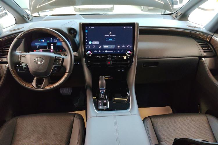 Used Toyota Alphard 2024 Dual-Engine 2.5L Deluxe Edition Center Console