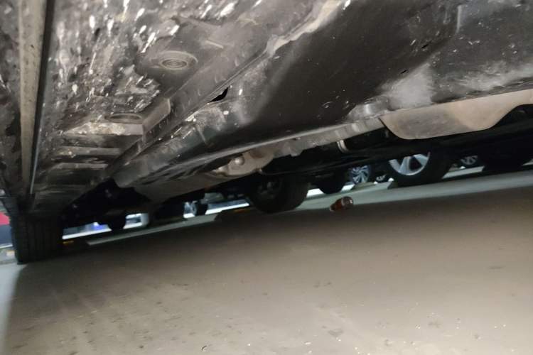 Used Toyota Alphard 2024 Dual-Engine 2.5L Deluxe Edition Chassis Front Right