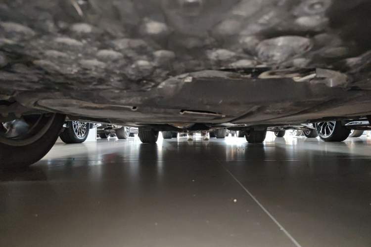 Used Toyota Alphard 2024 Dual-Engine 2.5L Deluxe Edition Chassis Front