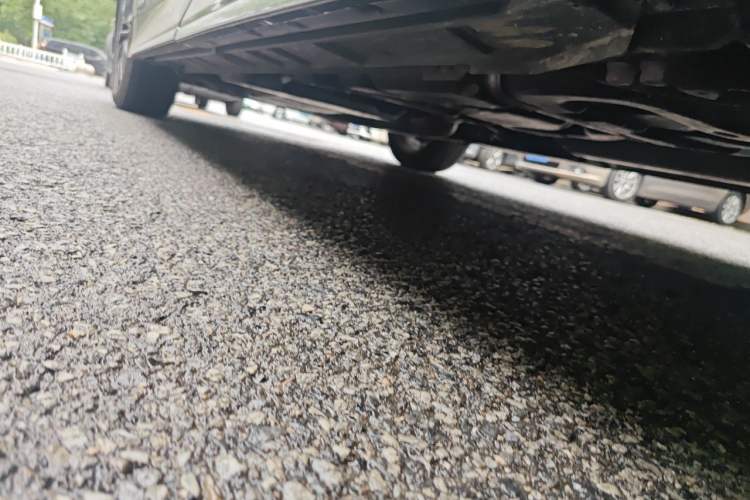 Used Toyota Alphard 2024 Dual-Engine 2.5L Deluxe Edition Chassis Rear