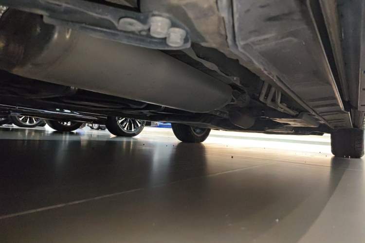 Used Toyota Alphard 2024 Dual-Engine 2.5L Deluxe Edition Chassis Rear Right