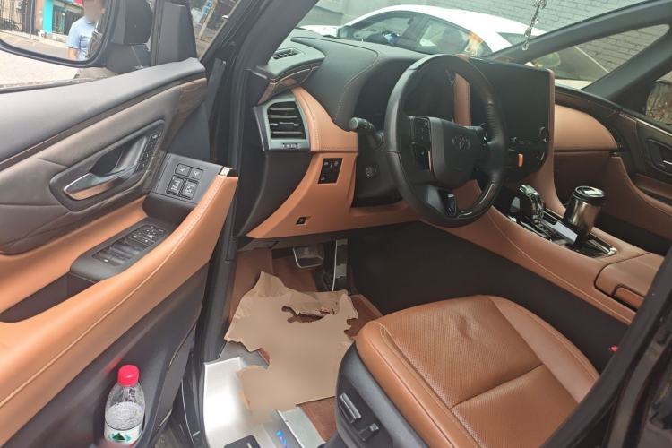 Used Toyota Alphard 2024 Dual-Engine 2.5L Prestige Edition Driver Seat