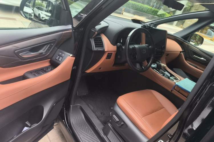 Used Toyota Alphard 2024 Dual-Engine 2.5L Prestige Edition Driver Seat