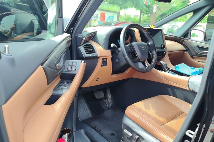 Used Toyota Alphard 2024 Dual-Engine 2.5L Deluxe Edition Driver Seat