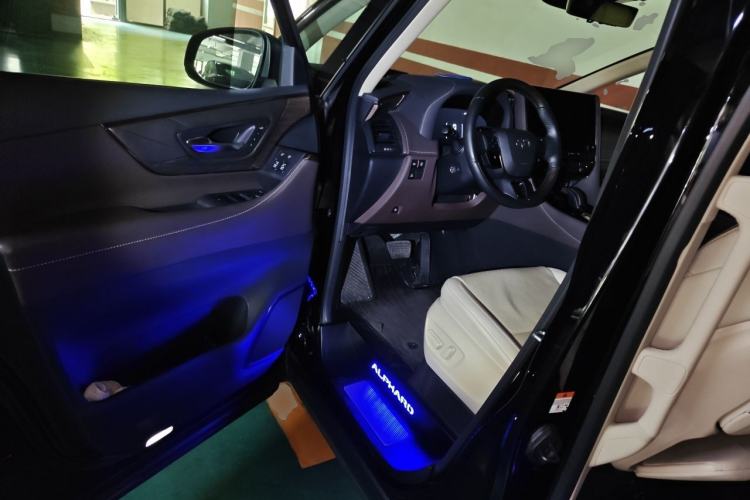 Used Toyota Alphard 2024 Dual-Engine 2.5L Prestige Edition Driver Seat
