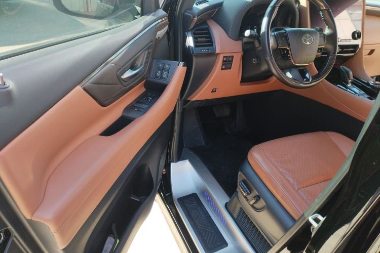 Used Toyota Alphard 2024 Dual-Engine 2.5L Prestige Edition Driver Seat